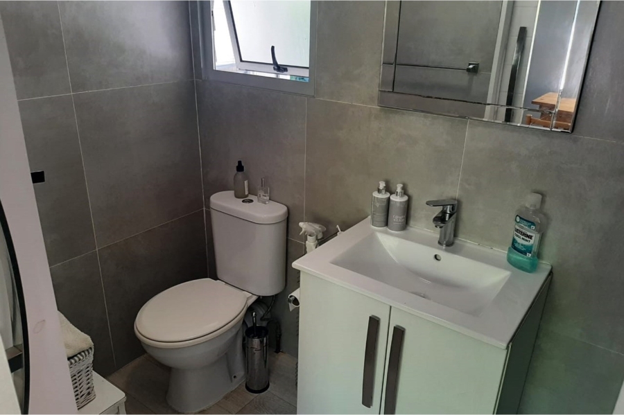 1 Bedroom Property for Sale in Bonza Bay Eastern Cape